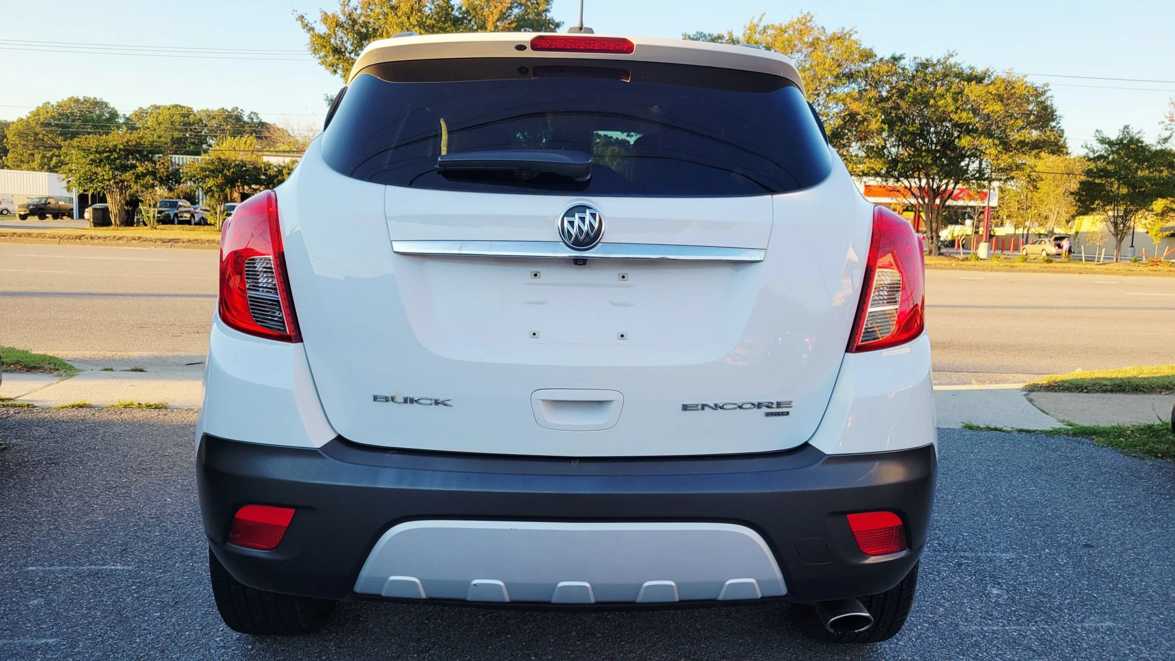 Used 2016 Buick Encore Convenience AWD/4WD image 4