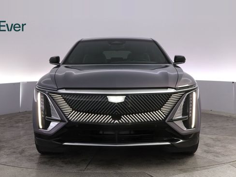 Used 2024 Cadillac Lyriq Tech AWD/4WD image 11