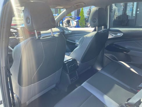 Used 2023 Volkswagen ID.4 S image 23