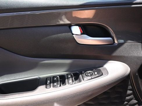 Used 2023 Hyundai Santa Fe SEL image 21