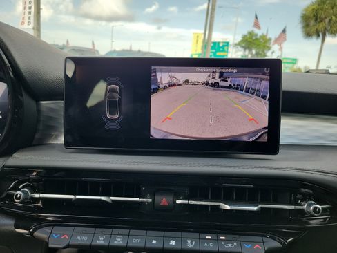 Used 2024 Alfa Romeo Tonale Ti w/ Premium Interior Package image 11