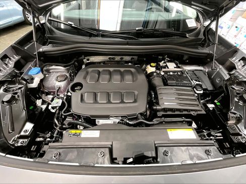 New 2026 Volkswagen Tiguan S AWD/4WD image 8