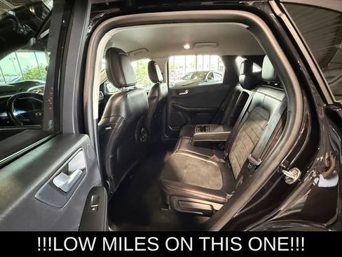 Used 2021 Ford Escape SEL w/ SEL Stealth AWD Package image 15