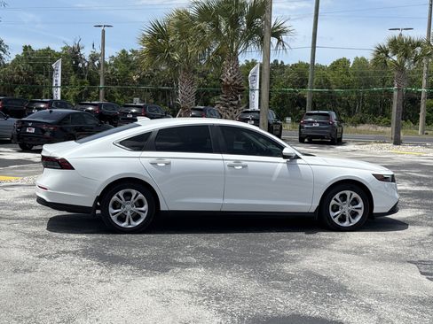 Certified 2025 Honda Accord LX image 6