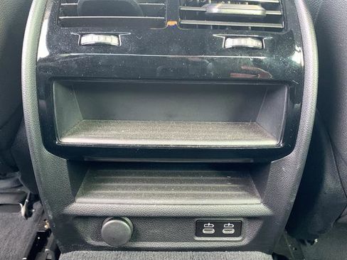 Used 2023 BMW M550i xDrive w/ Dynamic Handling Package image 27