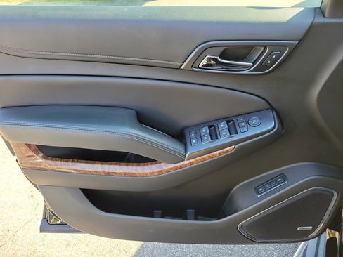 Used 2018 Chevrolet Tahoe Premier image 20