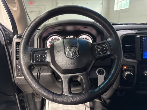 Used 2018 RAM 1500 Tradesman RWD image 9
