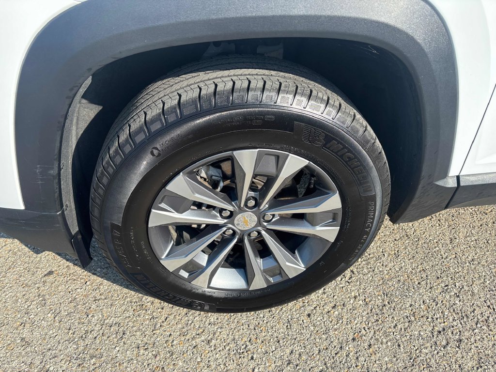 Used 2026 Chevrolet Equinox LT AWD/4WD image 29