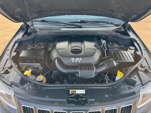 Used 2014 Jeep Grand Cherokee Limited image 25