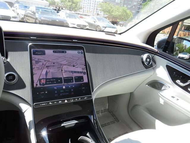 Certified 2023 Mercedes-Benz EQE 350+ 4MATIC SUV w/ Exclusive Trim Package image 28
