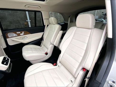 Certified 2022 Mercedes-Benz GLS 450 4MATIC image 28