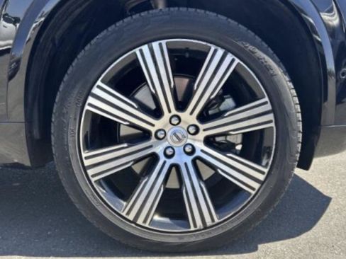 Used 2023 Volvo XC90 T8 Plus w/ Protection Package Premier AWD/4WD image 5