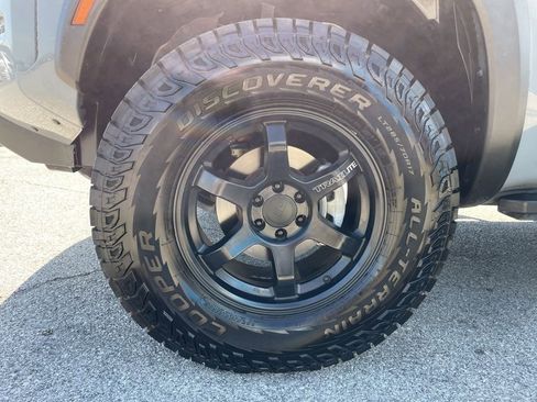 Used 2023 Nissan Frontier PRO-4X w/ Pro-4X Premium Package image 56