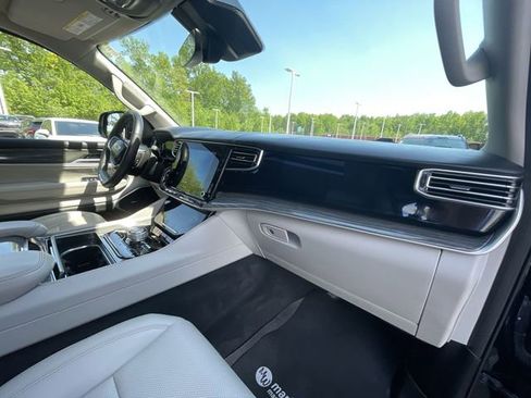Used 2022 Jeep Wagoneer Series II w/ Convenience Group I AWD/4WD image 30
