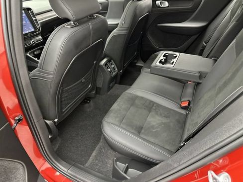 Certified 2023 Volvo C40 P8 Recharge Ultimate w/ Protection Package Premier AWD/4WD image 23