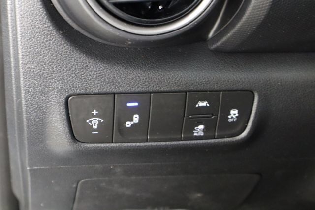 Used 2021 Hyundai Kona Limited FWD image 20