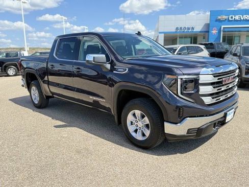 New 2026 GMC Sierra 1500 SLE RWD image 10
