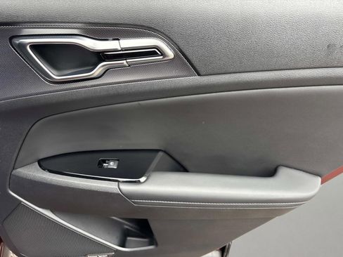 Certified 2024 Kia Sportage SX image 20