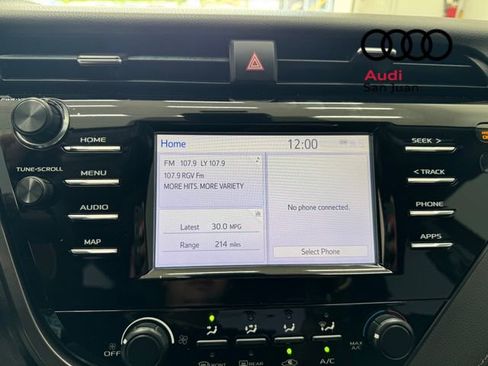 Used 2019 Toyota Camry LE image 14