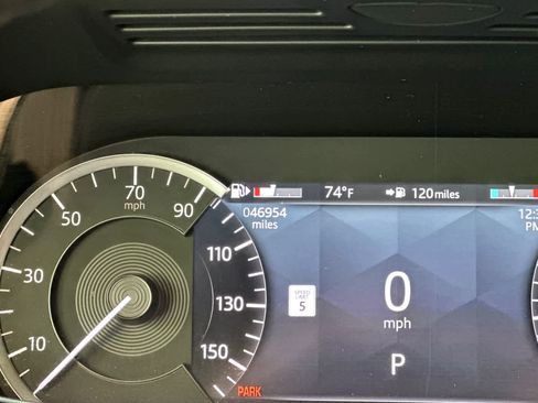 Used 2023 Land Rover Range Rover Evoque R-Dynamic S AWD/4WD image 30