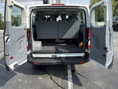 Used 2019 Ford Transit 350 XLT RWD image 29