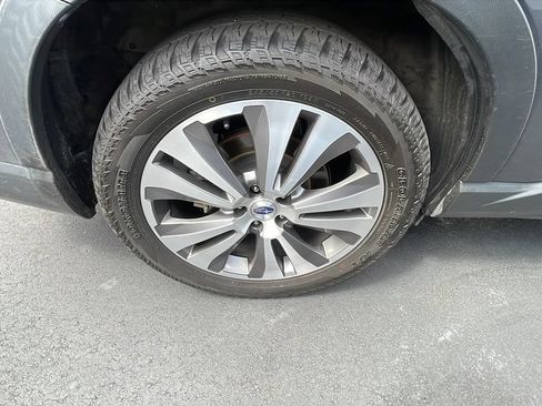 Used 2020 Subaru Ascent Touring w/ Popular Package #3 AWD/4WD image 8