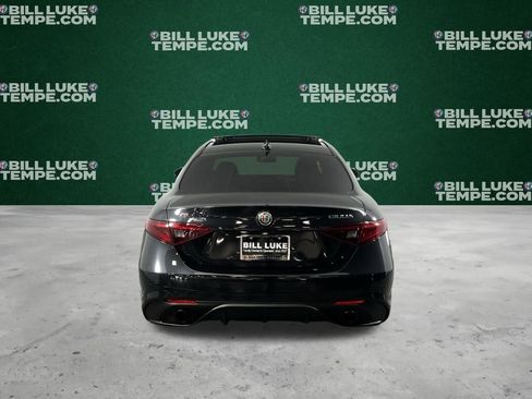 Used 2023 Alfa Romeo Giulia Veloce image 8
