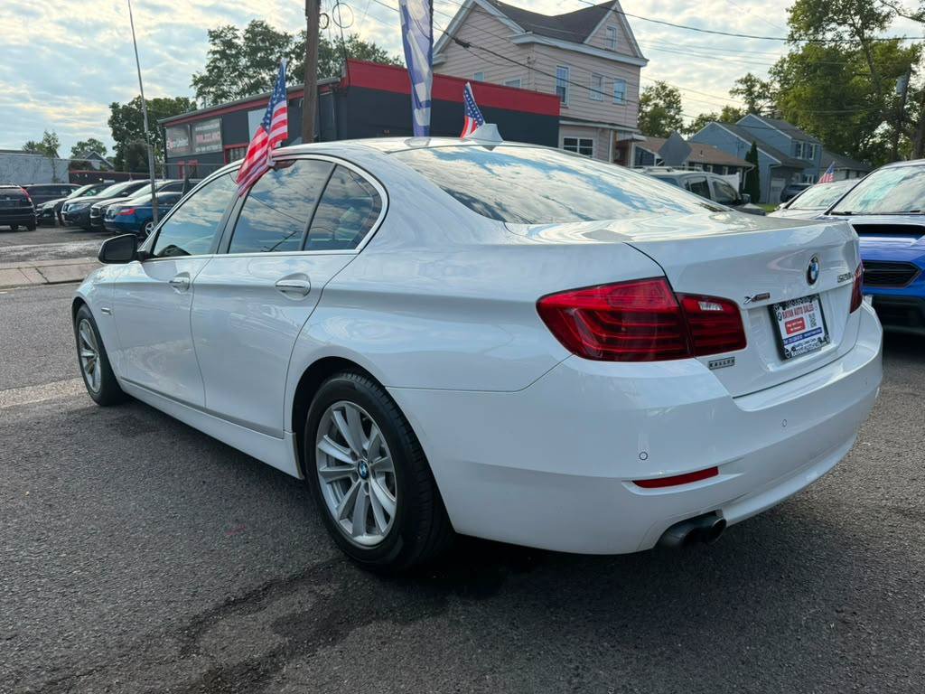 Used 2014 BMW 528i xDrive Sedan AWD/4WD image 9