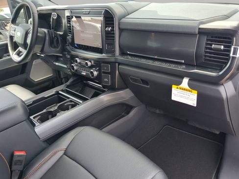 New 2026 Ford F250 Lariat w/ Black Appearance Package image 44