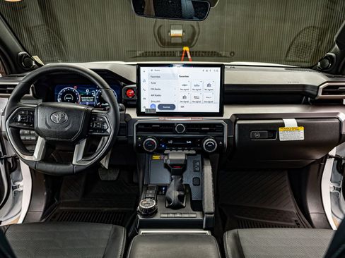 Used 2025 Toyota 4Runner TRD Off-Road image 19