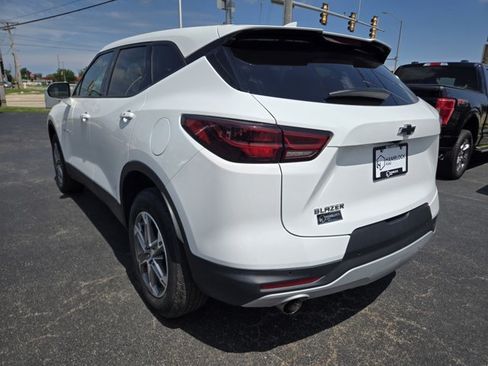 Used 2023 Chevrolet Blazer LT w/ Driver Confidence Package FWD image 6