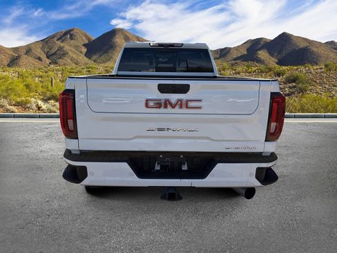 Used 2021 GMC Sierra 2500 Denali w/ Denali Ultimate Package AWD/4WD image 4