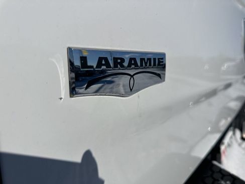 Used 2017 RAM 1500 Laramie w/ Convenience Group image 14