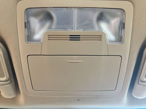 Used 2016 Toyota Camry LE image 20