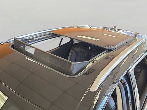 Used 2023 Buick Envision Avenir image 31