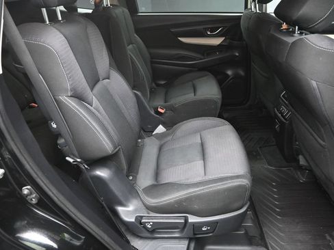 Used 2019 Subaru Ascent Premium w/ Popular Package #2 AWD/4WD image 34