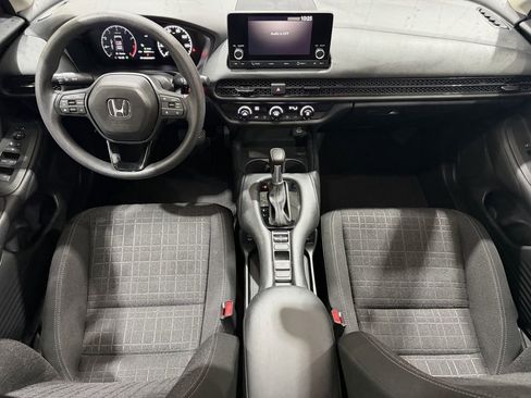 Used 2025 Honda HR-V LX image 12