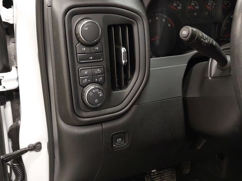 Used 2024 Chevrolet Silverado 2500 Custom w/ Custom Convenience Package image 23