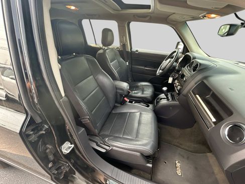 Used 2016 Jeep Patriot High Altitude image 13
