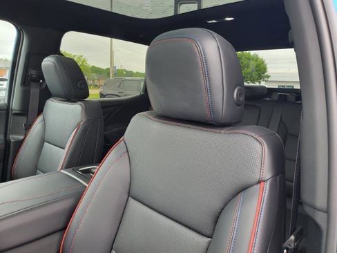 New 2025 Chevrolet Silverado EV RST image 12