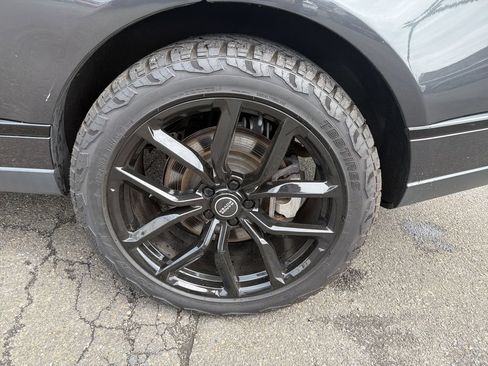 Used 2019 Land Rover Range Rover Supercharged AWD/4WD image 31