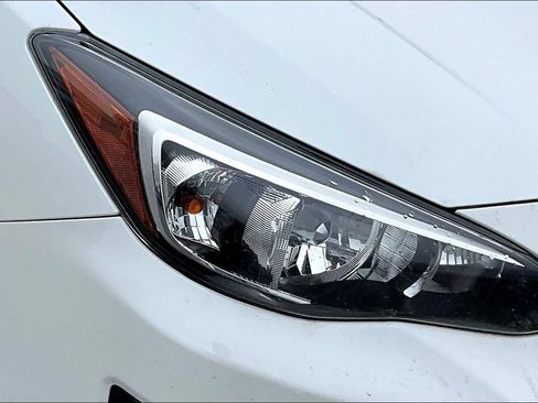 Used 2022 Subaru Crosstrek 2.5i Sport w/ Moonroof Package AWD/4WD image 25
