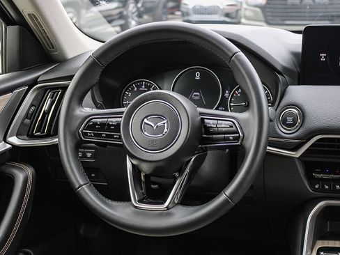 Used 2026 MAZDA CX-90 3.3 Turbo w/ Preferred Package AWD/4WD image 16