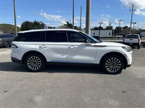 Certified 2021 Lincoln Aviator Reserve w/ Equipment Group 201A image 5