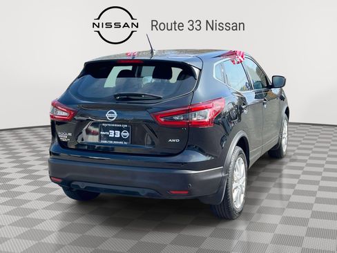 Used 2021 Nissan Rogue Sport S image 4