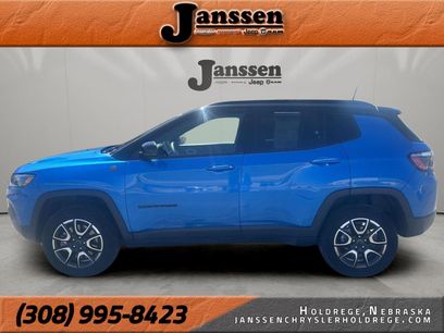 Used 2025 Jeep Compass Trailhawk