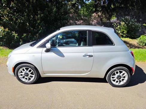Used 2012 FIAT 500 Pop FWD image 2