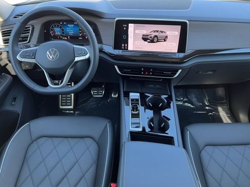 Used 2025 Volkswagen Atlas SEL Premium R-Line AWD/4WD image 5