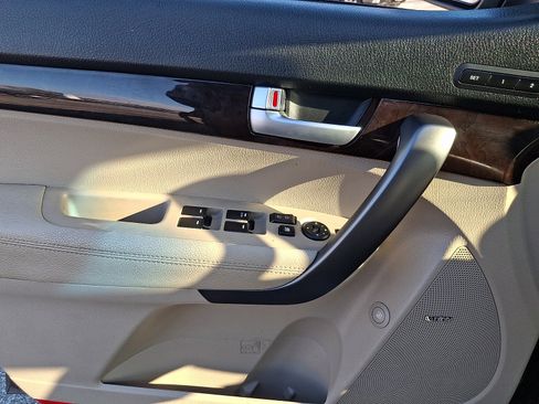 Used 2014 Kia Sorento EX w/ EX V6 Touring Package image 12