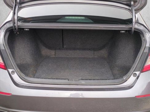 Used 2005 Chevrolet Corvette Coupe w/ Preferred Equipment Group image 6